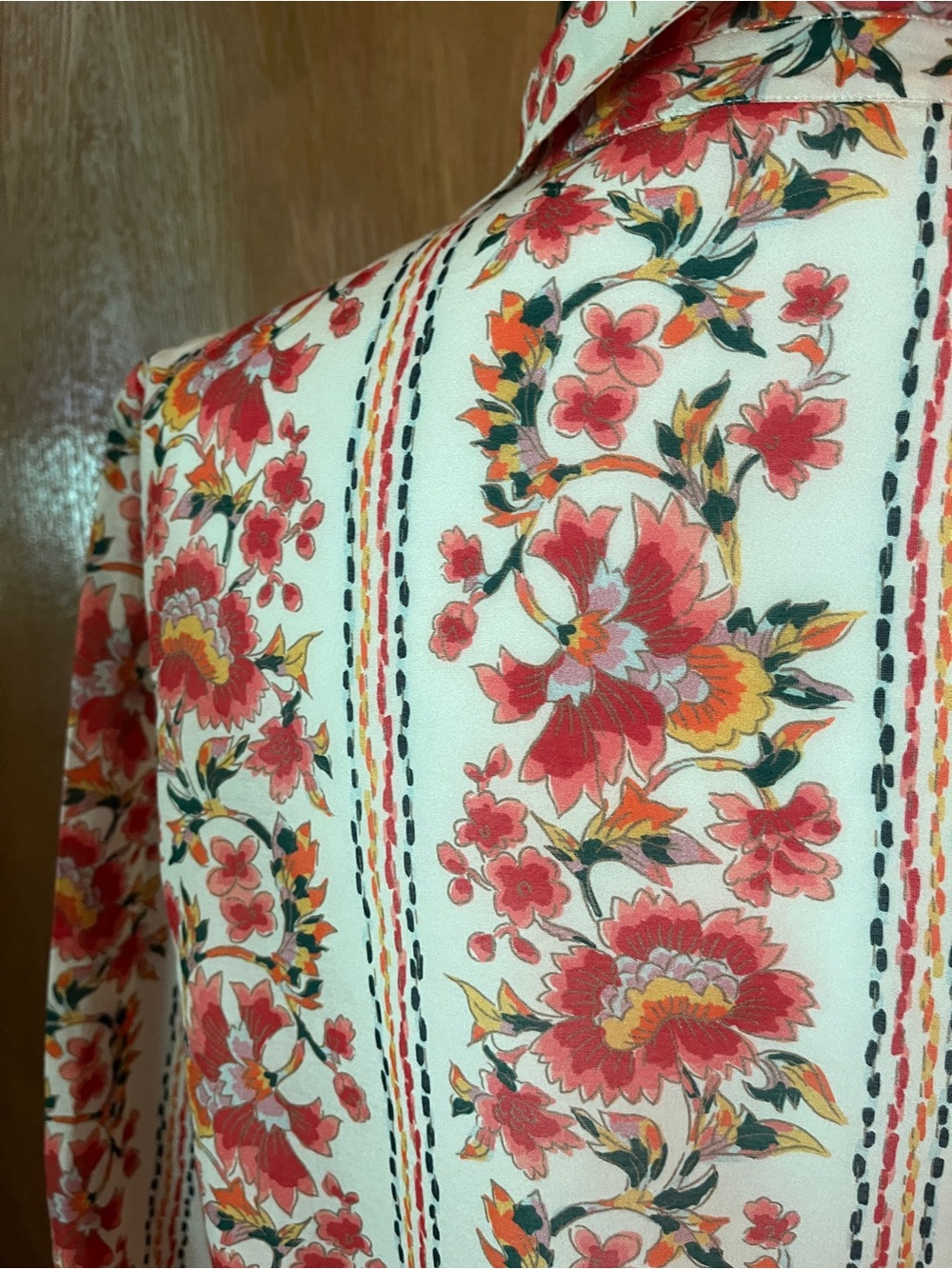Sz 6 Sezane Fiori Rossi Print Button-Down Pierro Shirt Sz 38 UK - Picture 15 of 17